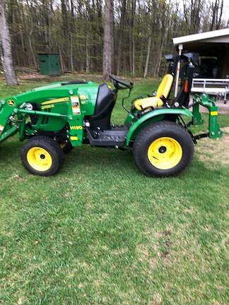 Image of John Deere 2025R equipment image 1