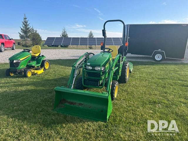 Image of John Deere 2025R equipment image 2