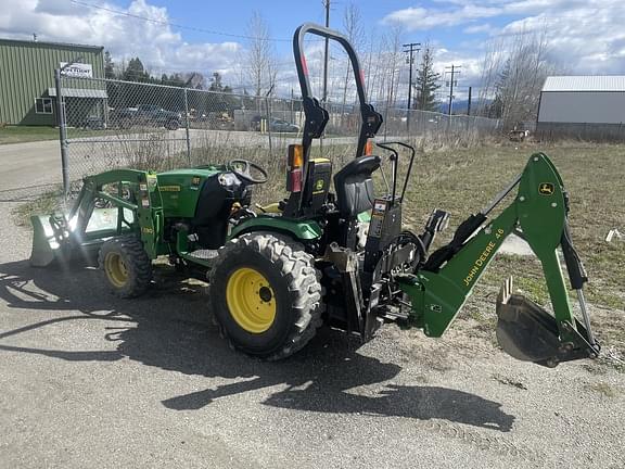 Image of John Deere 2032R equipment image 2