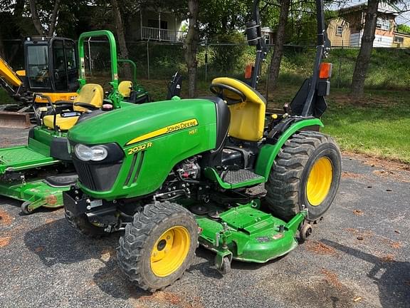 Image of John Deere 2032R Primary image