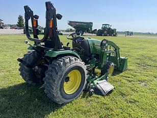 Main image John Deere 2032R 5