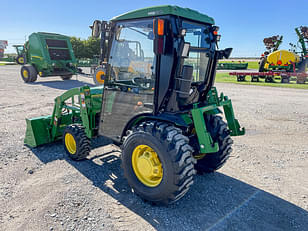 Main image John Deere 2032R 7