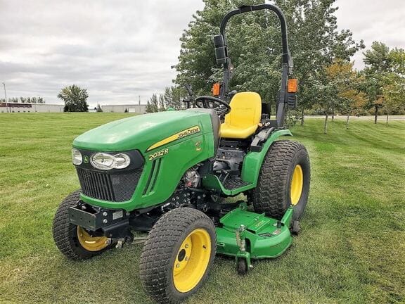 Main image John Deere 2032R