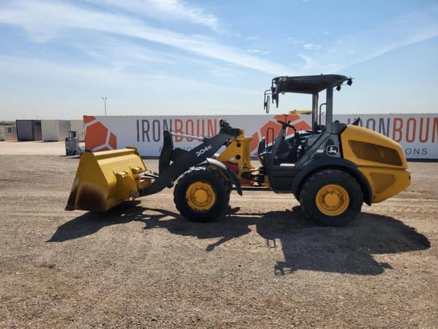 Image of John Deere 204K equipment image 1