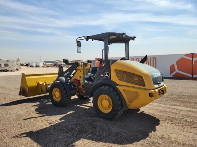 Image of John Deere 204K equipment image 2