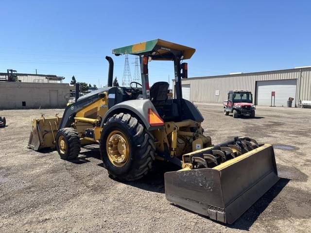 Image of John Deere 210K equipment image 3