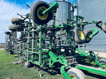 Main image John Deere 2210