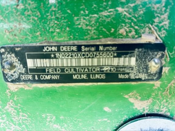 Image of John Deere 2210 equipment image 1