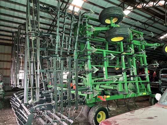 Main image John Deere 2210