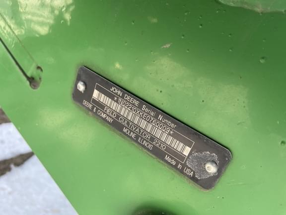 Image of John Deere 2210 equipment image 3