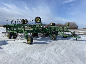 Main image John Deere 2210