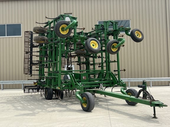 2014 John Deere 2210 Equipment Image0