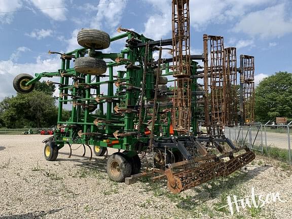 Image of John Deere 2210 equipment image 3