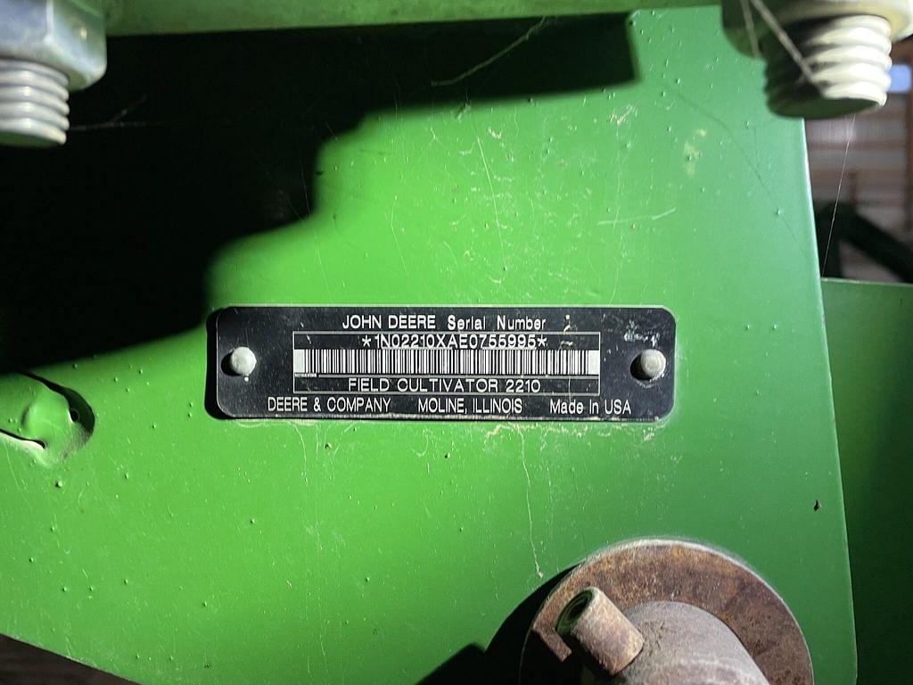 Image of John Deere 2210 Image 0