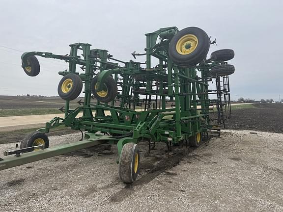 Image of John Deere 2210 Primary image