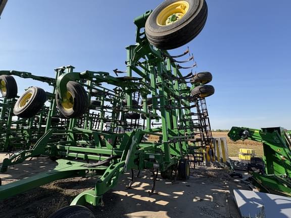 Image of John Deere 2210 Primary image