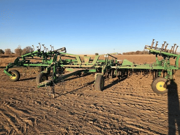 Main image John Deere 2210