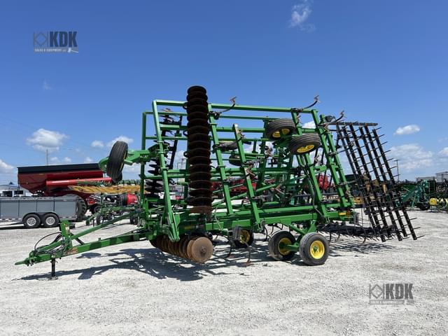 Image of John Deere 2310 equipment image 1