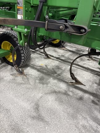 Image of John Deere 2310 equipment image 3
