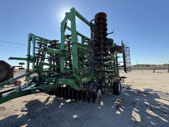 Image of John Deere 2310 equipment image 1