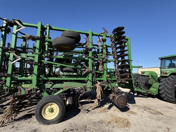 Image of John Deere 2310 Primary image