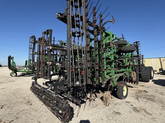 Image of John Deere 2310 equipment image 4