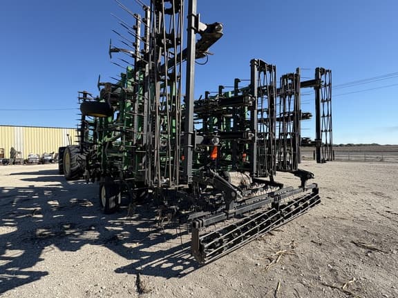 Image of John Deere 2310 equipment image 3