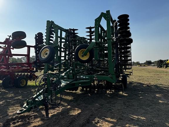 Image of John Deere 2310 equipment image 2