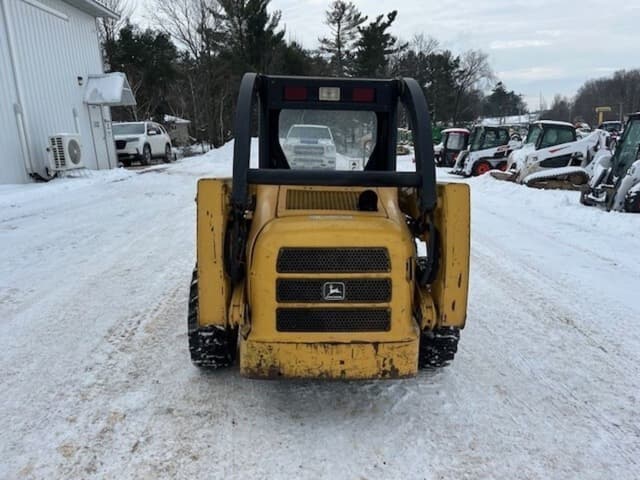 Image of John Deere 240 equipment image 3