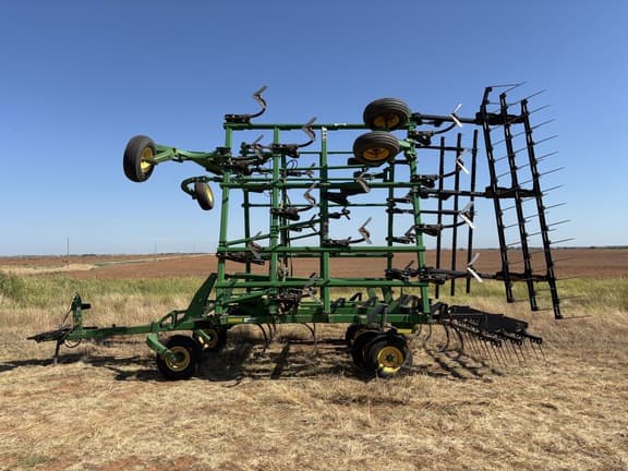 Image of John Deere 2410 equipment image 1