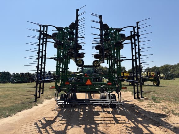 Image of John Deere 2410 equipment image 3
