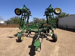 Image of John Deere 2410 equipment image 2