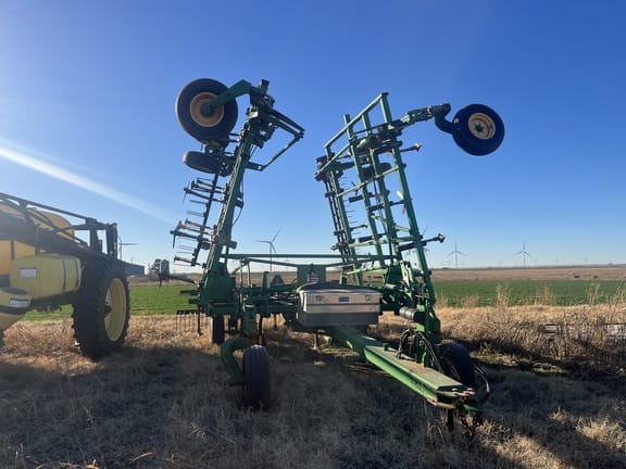 2014 John Deere 2410 Equipment Image0