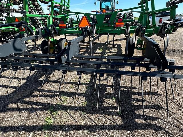 Image of John Deere 2410 equipment image 3