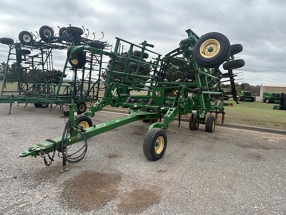 Image of John Deere 2410 equipment image 1