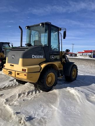 Image of John Deere 244J equipment image 3