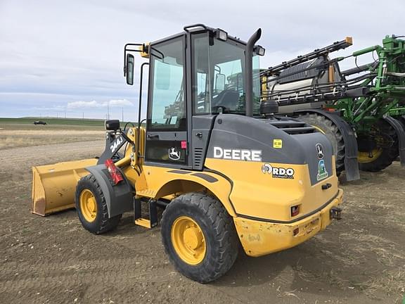 Image of John Deere 244J equipment image 3