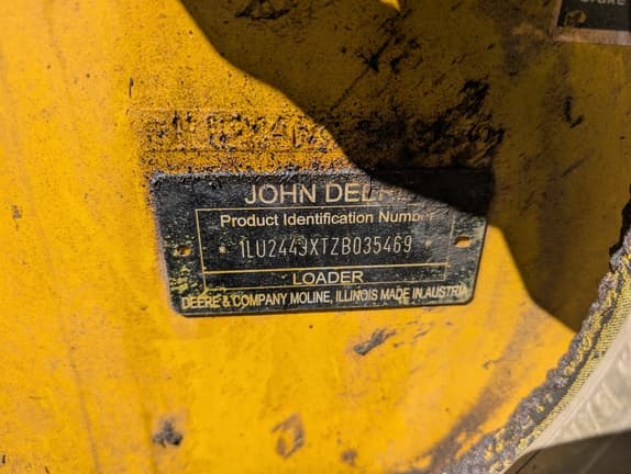 Image of John Deere 244J equipment image 1