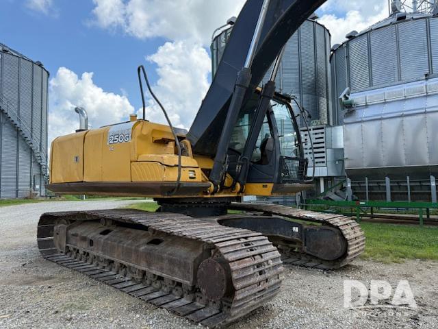 Image of John Deere 250G equipment image 3