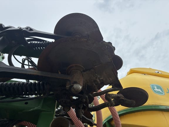2014 John Deere 2510H Equipment Image0