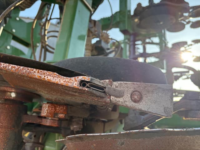 Image of John Deere 2510H equipment image 3