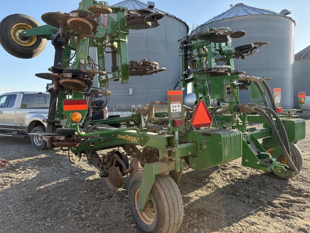 Image of John Deere 2510H equipment image 2