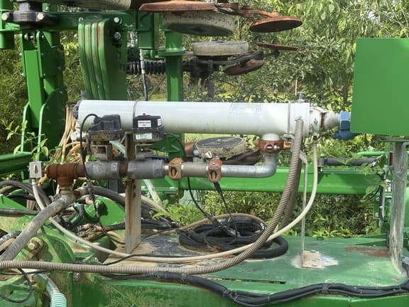 Image of John Deere 2510H equipment image 4