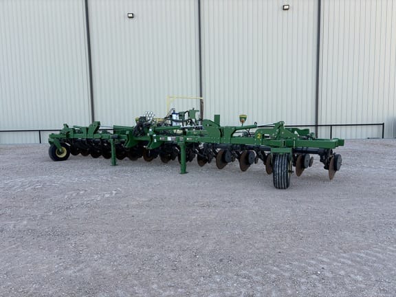 Main image John Deere 2510H