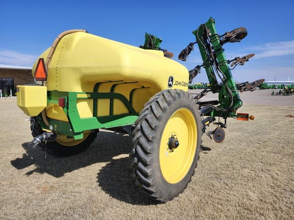 Image of John Deere 2510L equipment image 4