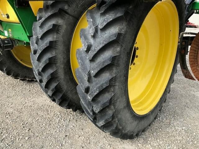 Image of John Deere 2510L equipment image 3