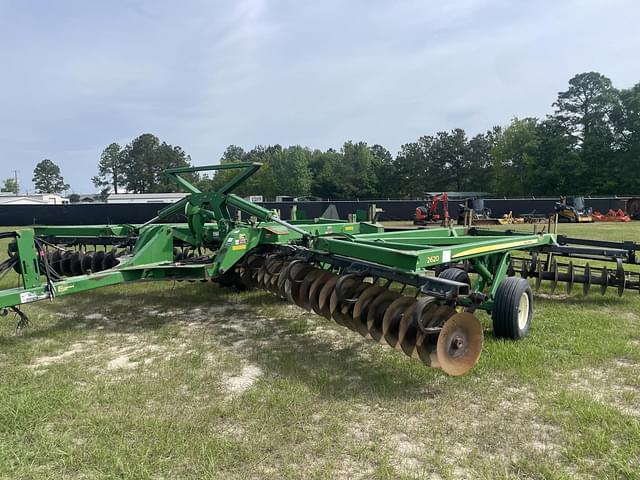 Image of John Deere 2620 equipment image 1