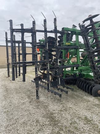 Image of John Deere 2623 equipment image 1