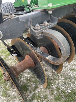 Image of John Deere 2623 equipment image 3