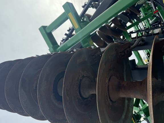 Image of John Deere 2623 equipment image 3